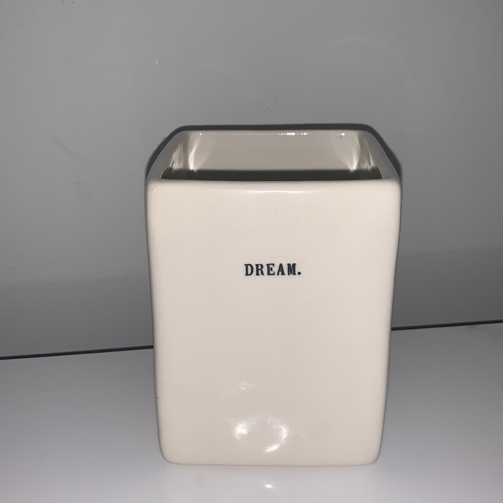 Rae Dunn ‘dream’ pencil/pen holder